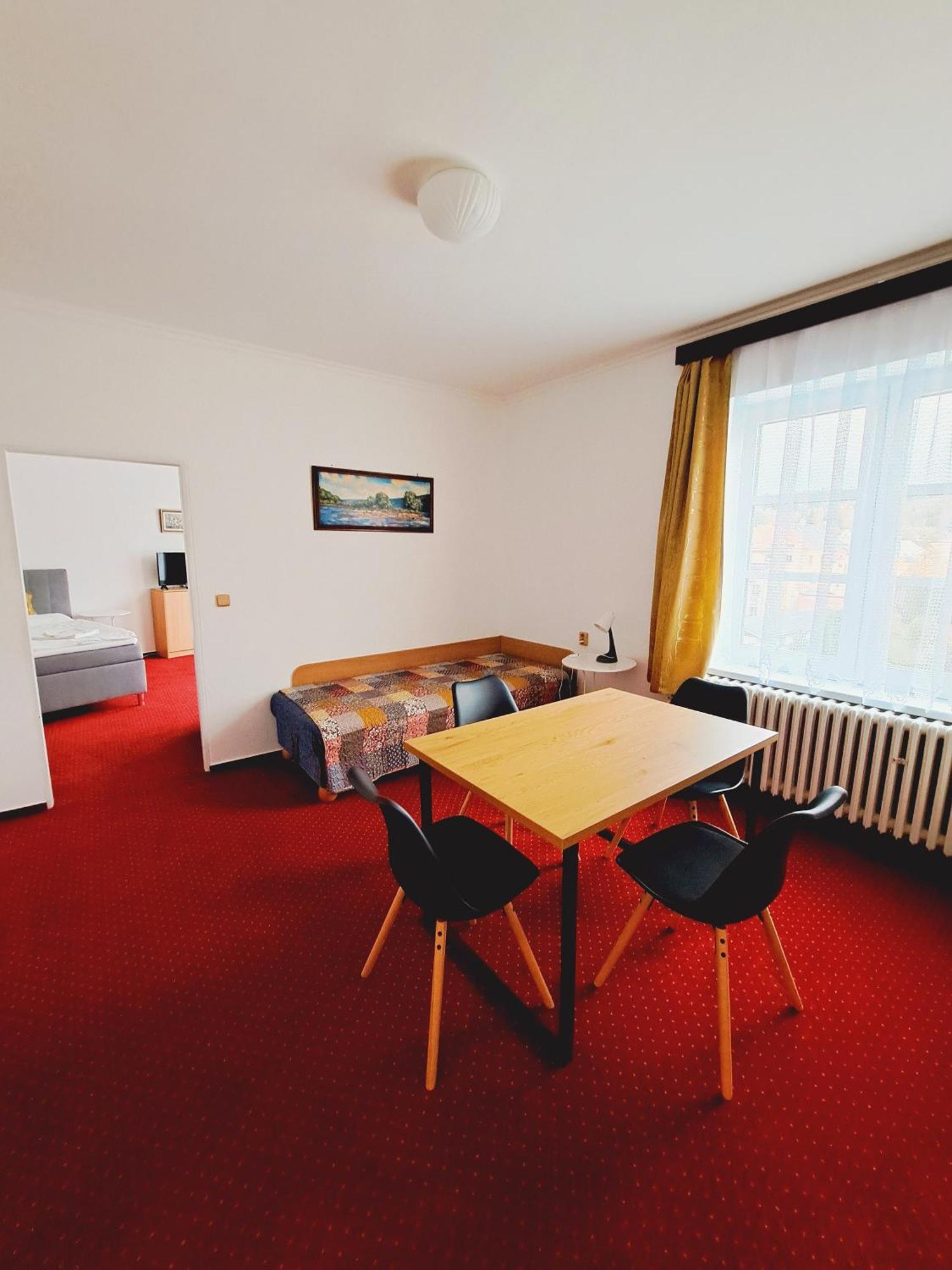 Hotel Grand Tanvald Eksteriør billede