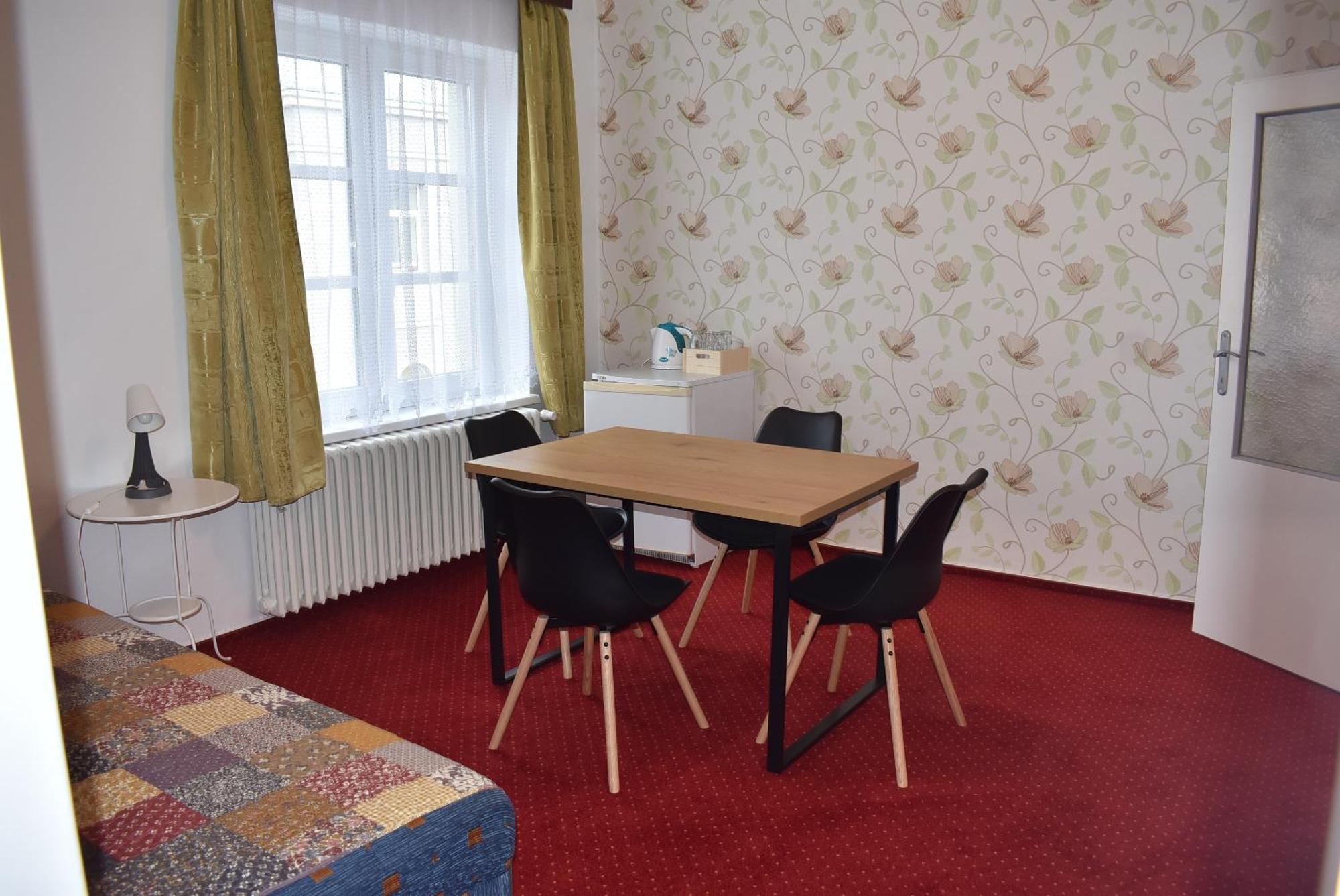 Hotel Grand Tanvald Eksteriør billede