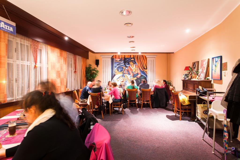 Hotel Grand Tanvald Eksteriør billede